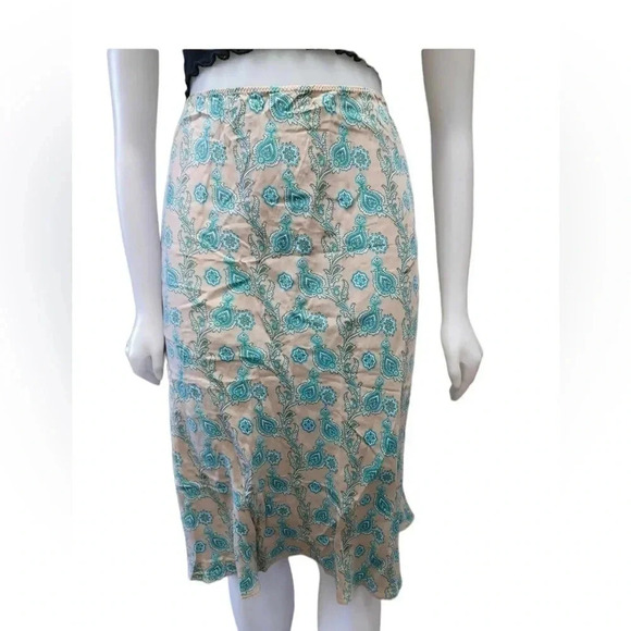 GAP Cream and Blue A-Line Skirt - Picture 2 of 8